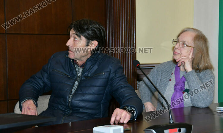 Светлна Николава представи най-новата си книга &bdquo;Очите на Марта&ldquo; в Хасково