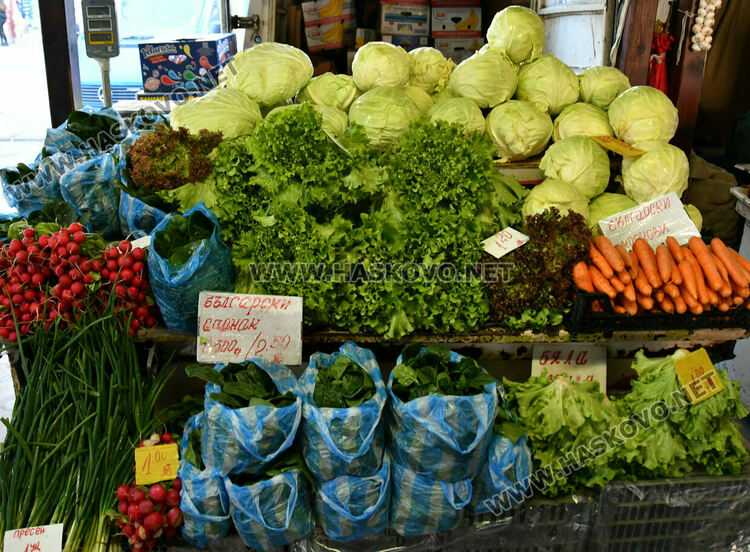 Скок на цената: Малката потребителска кошница вече струва близо 59 евро