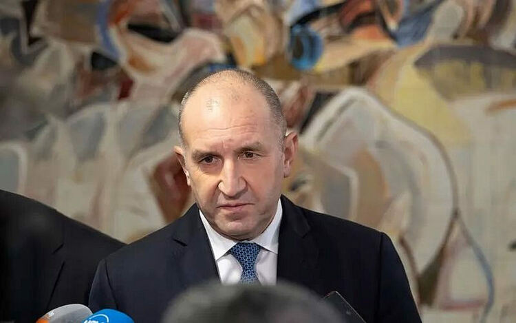 Румен Радев вече не е президент, Илияна Йотова е първата жена държавен глава на България 