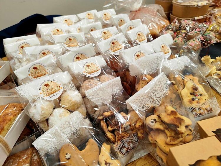 Кметове, жители на Мандра и гости се включиха в дарителската кампания за ремонт на църквата в селото