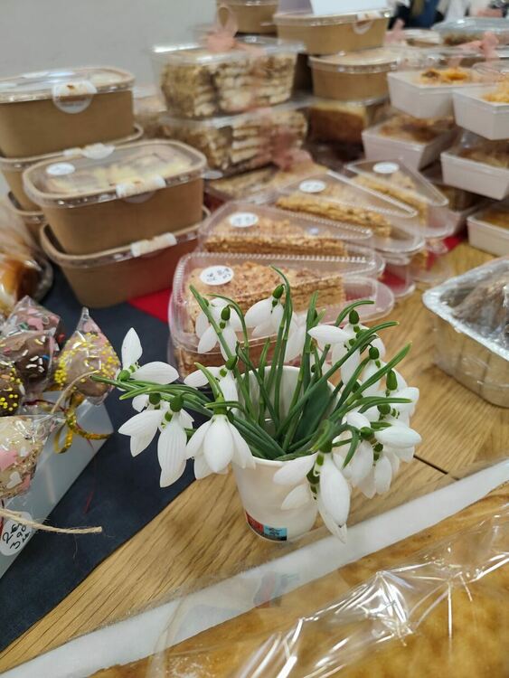 Кметове, жители на Мандра и гости се включиха в дарителската кампания за ремонт на църквата в селото