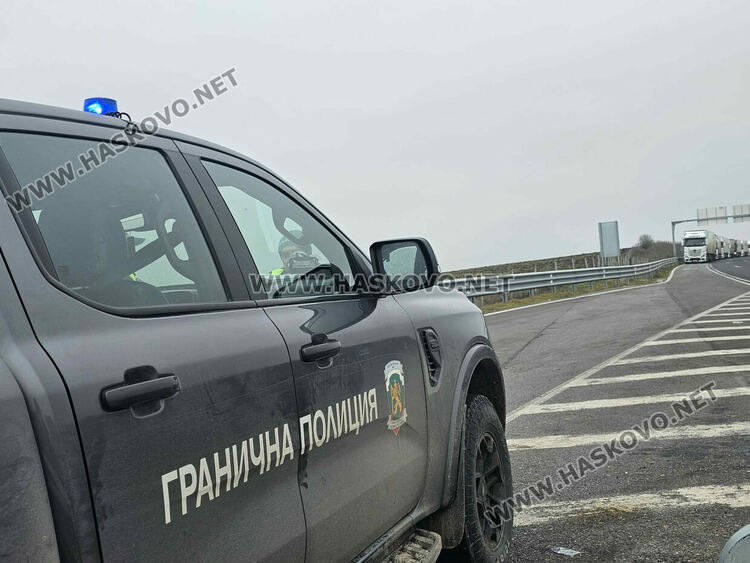 Над 15 км стигна опашката от тирове преди &bdquo;Капитан Андреево&ldquo;