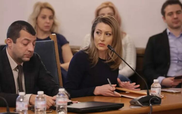 Председателят на 51-вото Народно събрание Рая Назарян.