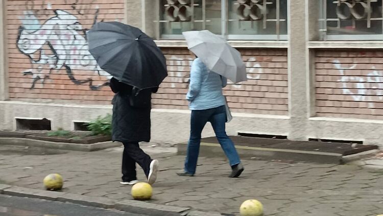             Облачно и дъждовно днес в Кърджали