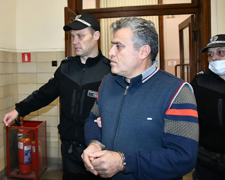 Мурат Качар в съда в Хасково Снимка Архив