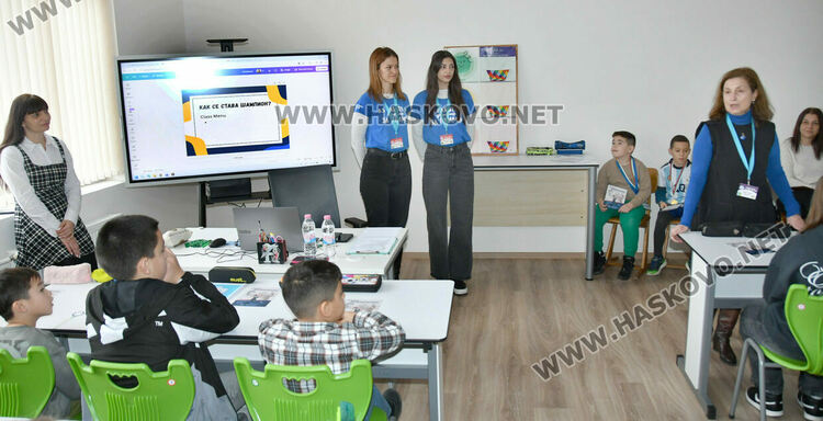Ученици от ОУ &bdquo;Св. св. Кирил и Методий&ldquo; в открит урок на тема &bdquo;Как се става шампион&ldquo;