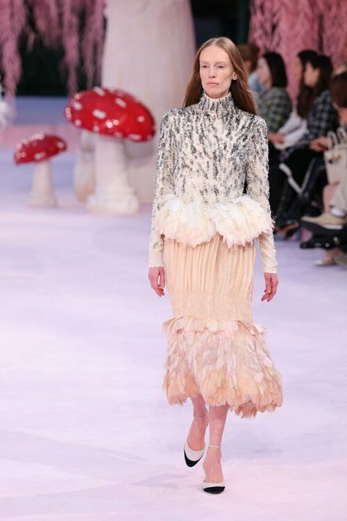 Chanel Haute Couture за пролет-лято 2026: приказка за туид, коприна и красиви багри 