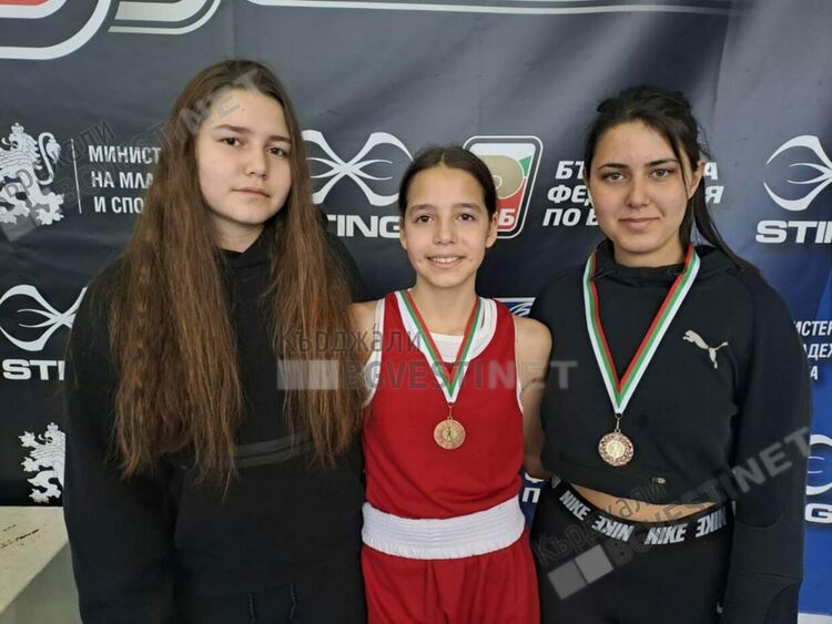 Два бронзови медала завоюваха девойките на &bdquo;Арда бокс&ldquo; на Републиканското в Козлодуй