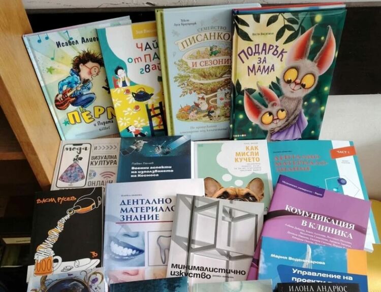 Регионалната библиотека в Смолян обогати фонда си с нови 493 книги по проект
