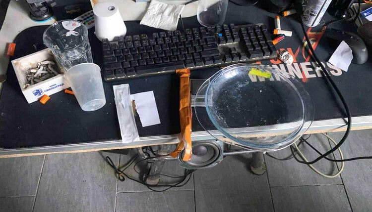 Задържаха 29-годишен мъж в Хасково за производство на дрога