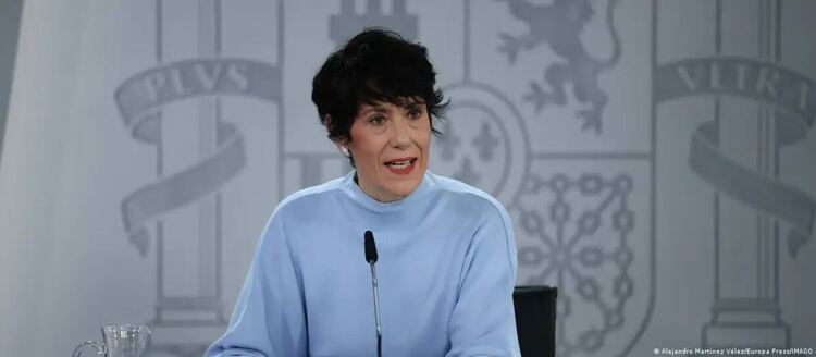 Елма Саис: &bdquo;Вероятно става въпрос за около половин милион души&ldquo;.