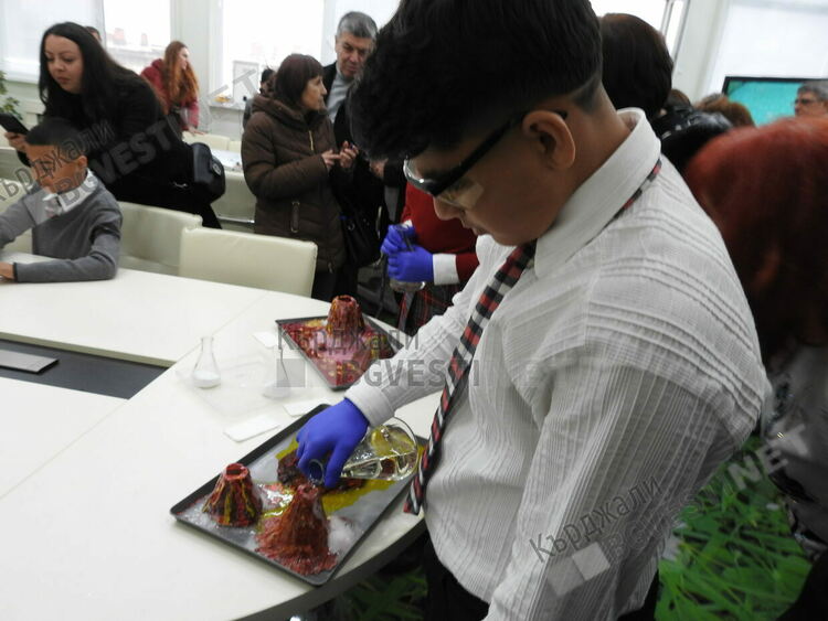 В ОУ &ldquo;П. К. Яворов&ldquo; откриха образцови СТЕМ кабинети 