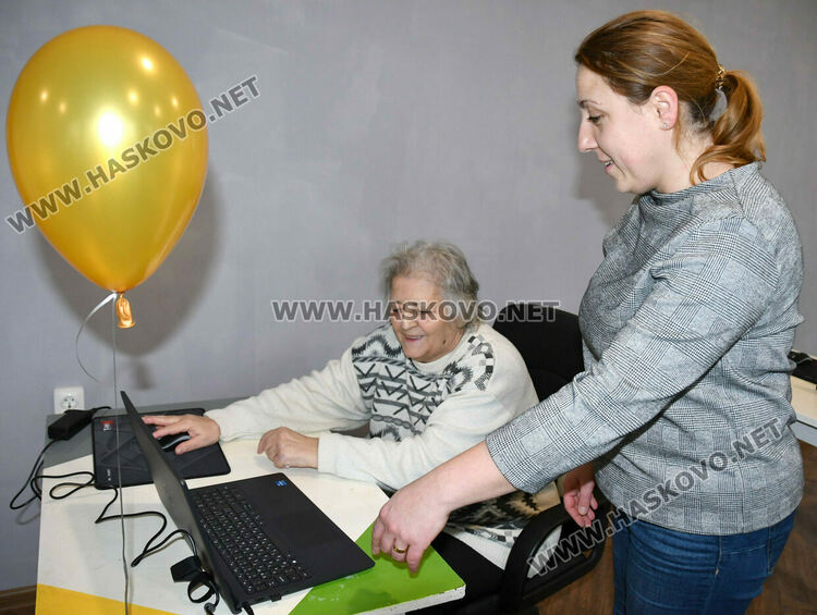 Откриха дигитален клуб в читалище &bdquo;Вапцаров&ldquo; в Хасково