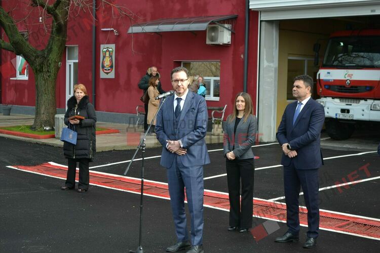 Даниел Митов