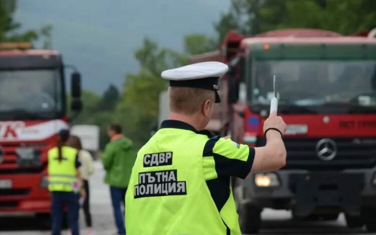 Последните дни са белязани от много тежки катастрофи и много жертви на пътя