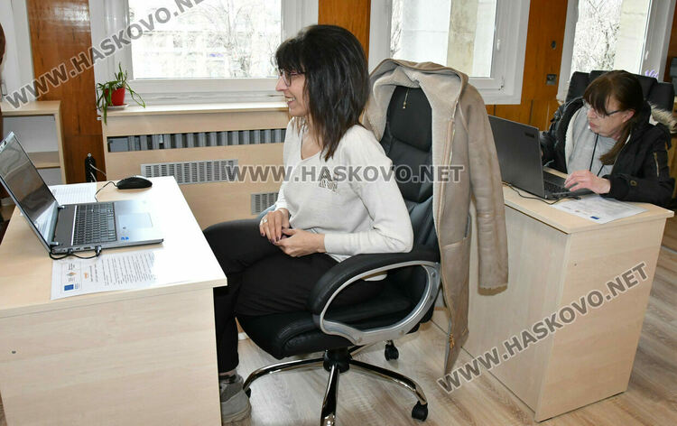 Бившата &bdquo;Читалня 2&ldquo; на библиотеката вече е дигитален клуб