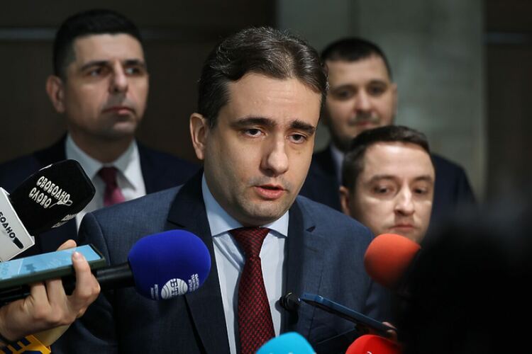 Божидар Божанков към ПП: Не става с ултиматуми