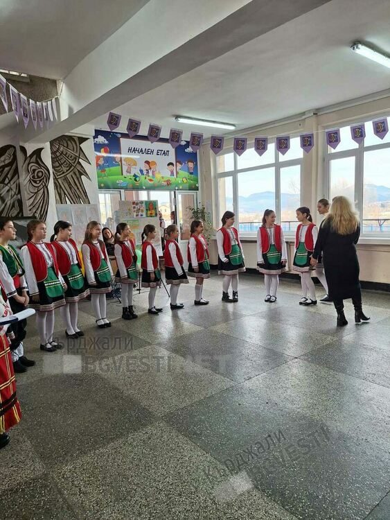 Седмица на Майстора обедини училищната общност в духа на изкуството и творчеството