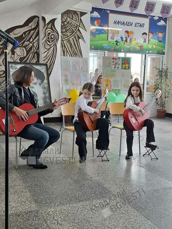 Седмица на Майстора обедини училищната общност в духа на изкуството и творчеството