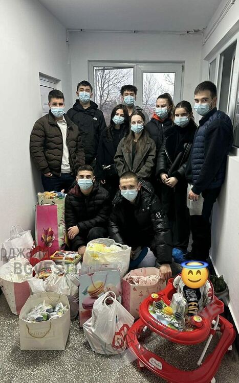 С малки жестове &ndash; големи усмивки