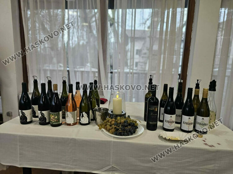 Ритуално заразяха лозите в масивите на &bdquo;Малката звезда&ldquo;