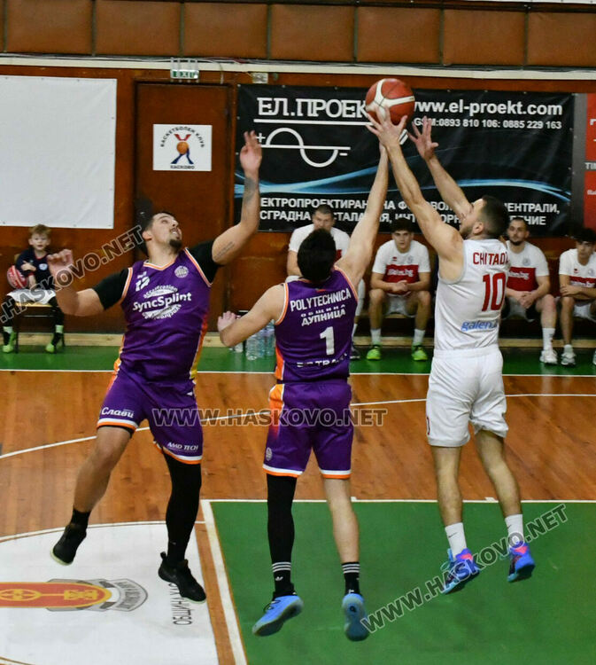 Баскетболният &bdquo;Хасково&ldquo; с девета победа в първенството
