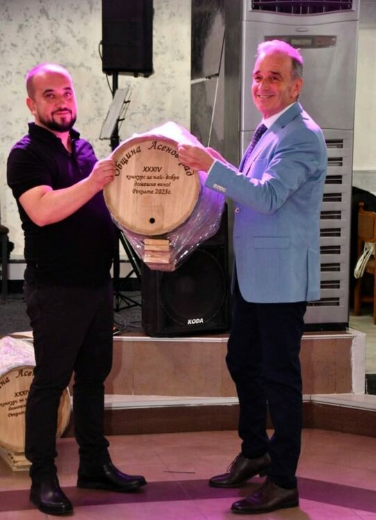 "Най-доброто домашно вино" реколта 2025 г. е на Мюмюн Мурад от Асеновград