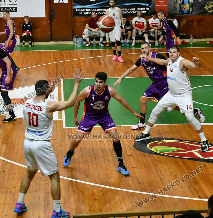 Баскетболният &bdquo;Хасково&ldquo; с девета победа в първенството