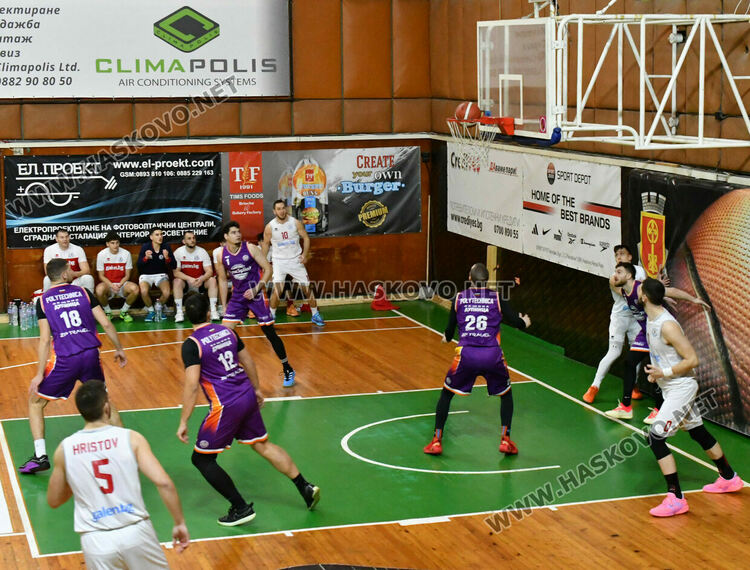 Баскетболният &bdquo;Хасково&ldquo; с девета победа в първенството