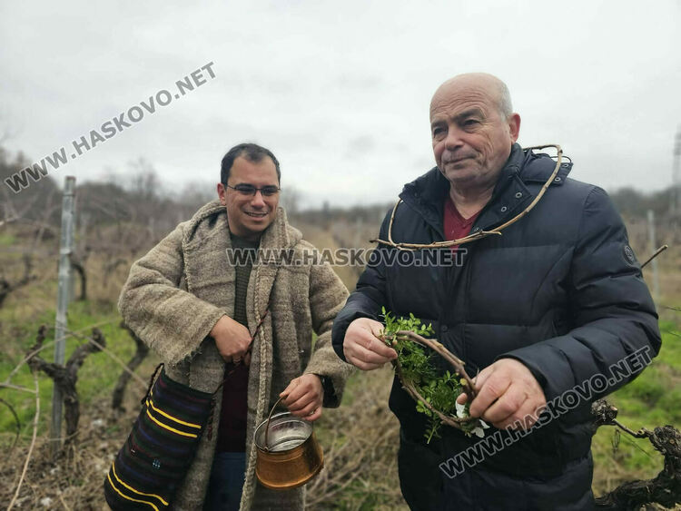 Свилен Георгиев - вляво