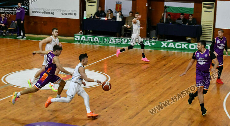 Баскетболният &bdquo;Хасково&ldquo; с девета победа в първенството