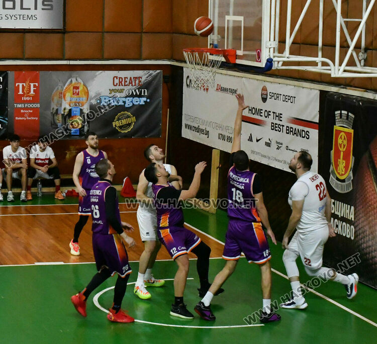 Баскетболният &bdquo;Хасково&ldquo; с девета победа в първенството