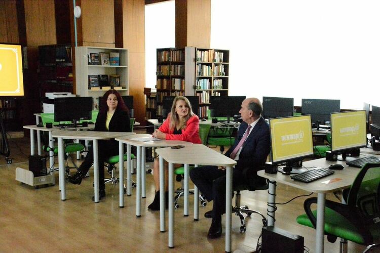 Откриха Дигитален клуб в Градска библиотека - Асеновград