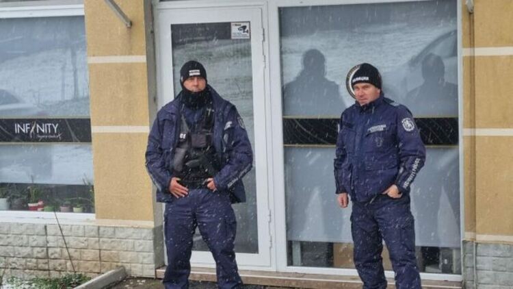  Броят на засегнатите от скандала с козметичните салони расте: Откриха клипове и от Казанлък