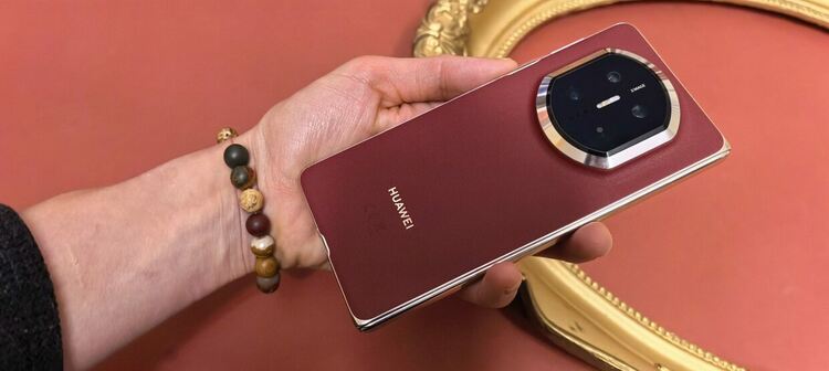 HUAWEI Mate X7: Сгъваемият шедьовър, който пренаписва правилата