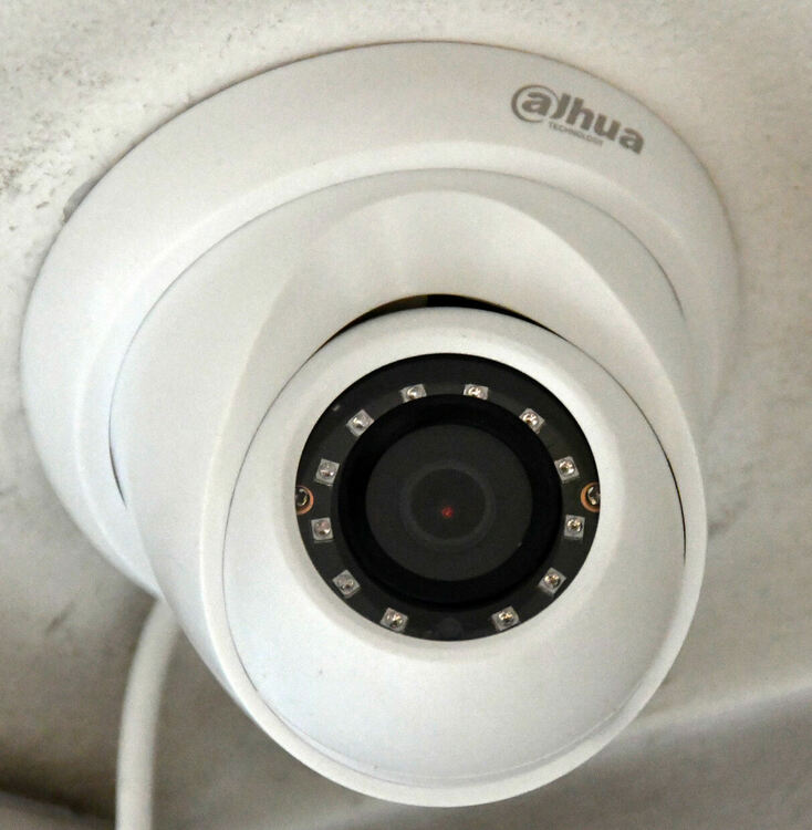 Масово премахват камери от лекарски кабинети и козметични студиа в Хасково и региона