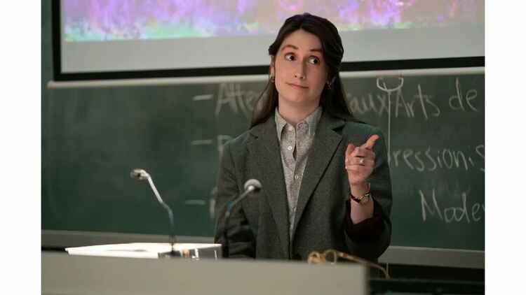 Комедийният HBO Original сериал Rooster, с участието на Стив Карел, дебютира на 9 март в HBO Max