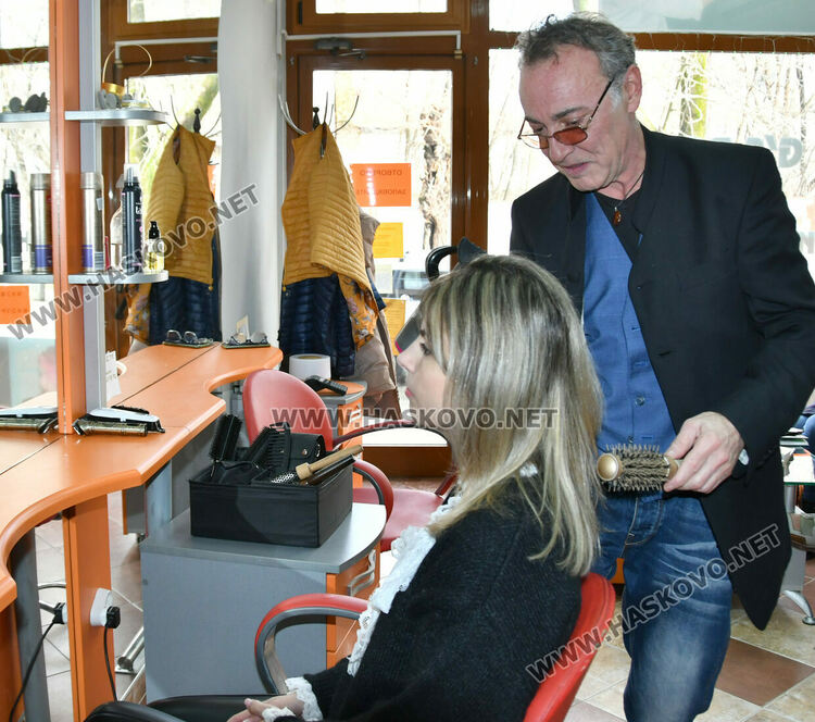 Известен фризьор от Франция заработи в Хасково, дошъл заради любимата си 