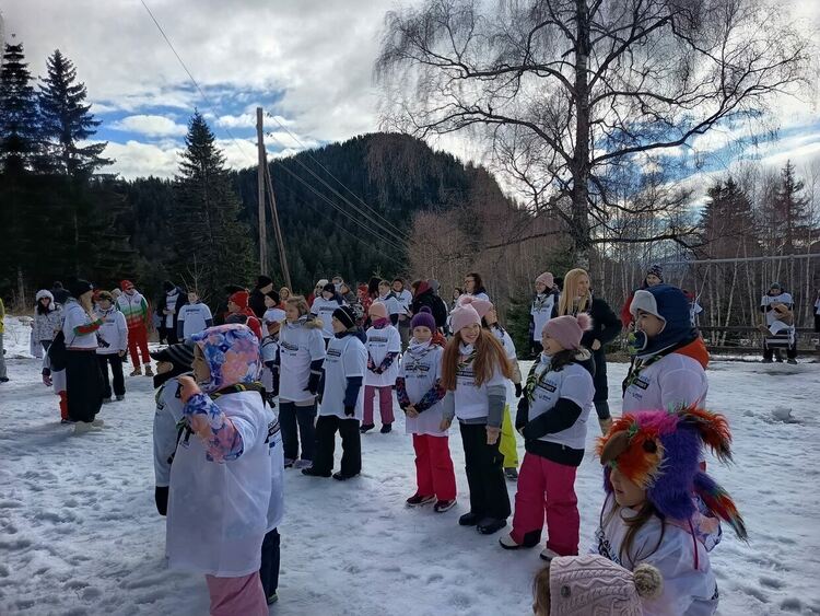 &bdquo;Зимни игри за всички&ldquo; събра деца и младежи на приобщаващ празник край Смолян
