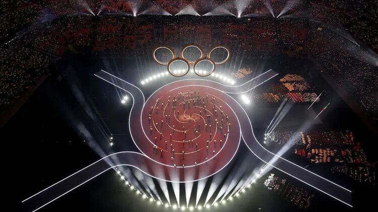 С уникална церемония едновременно в четири града бяха открити Зимните олимпийски игри в Италия