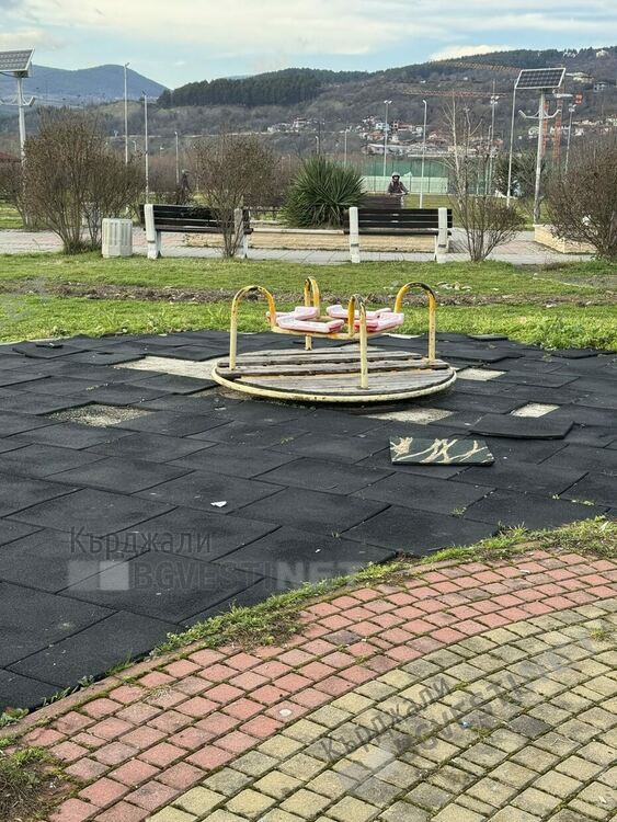 Да България загрижени за вандалщината в парк &bdquo;Арпезос Север&ldquo;,отправят питане до Общината