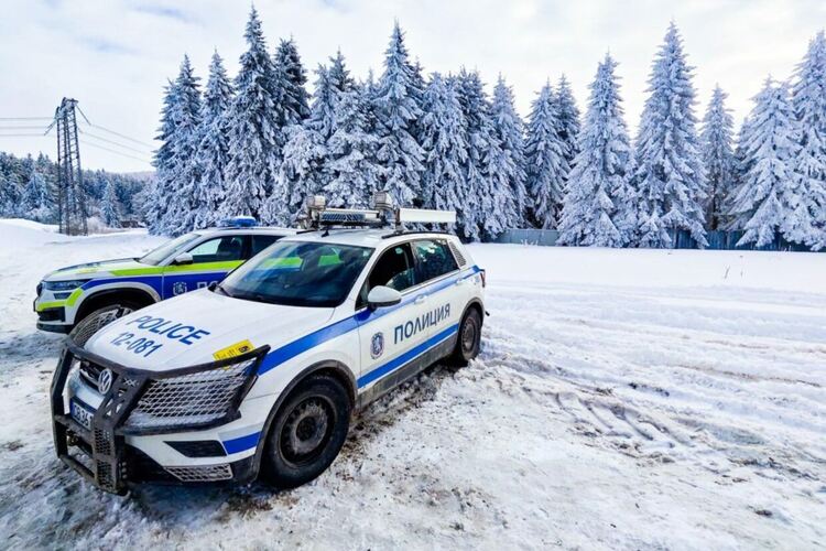 От &bdquo;меланхолно самоубийство&ldquo; до &bdquo;пълен абсурд&ldquo; са мненията за случая &bdquo;Петрохан&ldquo;