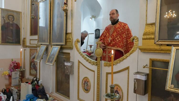 Почетоха Свети Харалампий в едноименния храм в кв. &bdquo;Болярово&ldquo; 