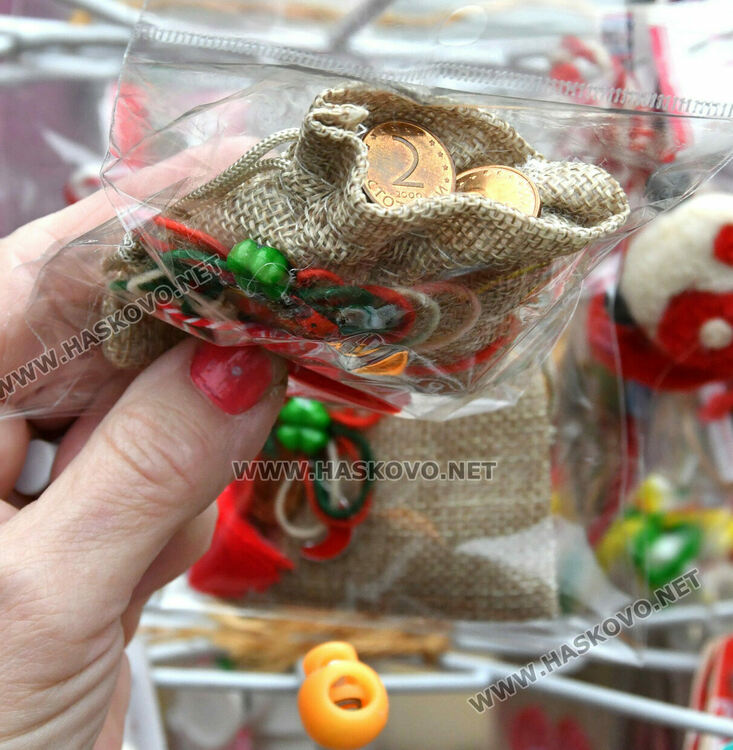 Носталгията по българската валута се пренесе в мартеничките