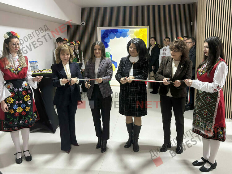 Нов STEM център откри врати в ПМГ &bdquo;Иван Вазов&ldquo;, но каква е ползата за учениците