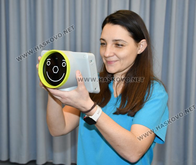 Ротари клуб Хасково-Аида поднови профилактичните очни прегледи на деца