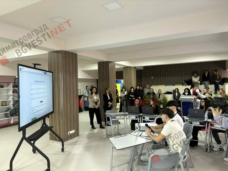 Нов STEM център откри врати в ПМГ &bdquo;Иван Вазов&ldquo;, но каква е ползата за учениците