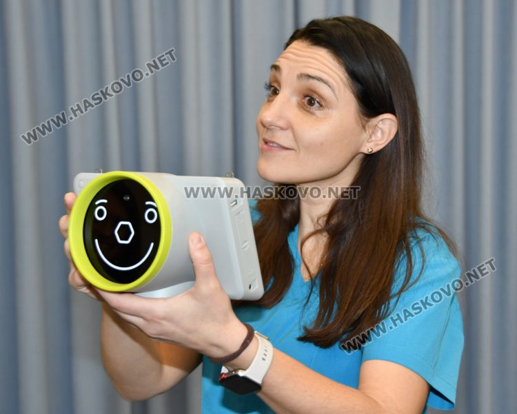 Ротари клуб Хасково-Аида поднови профилактичните очни прегледи на деца