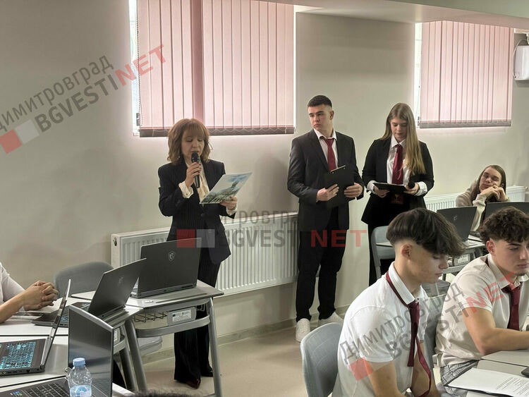 Нов STEM център откри врати в ПМГ &bdquo;Иван Вазов&ldquo;, но каква е ползата за учениците