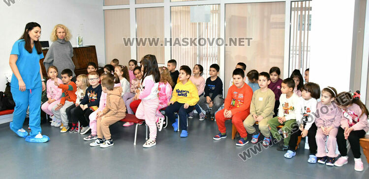 Ротари клуб Хасково-Аида поднови профилактичните очни прегледи на деца